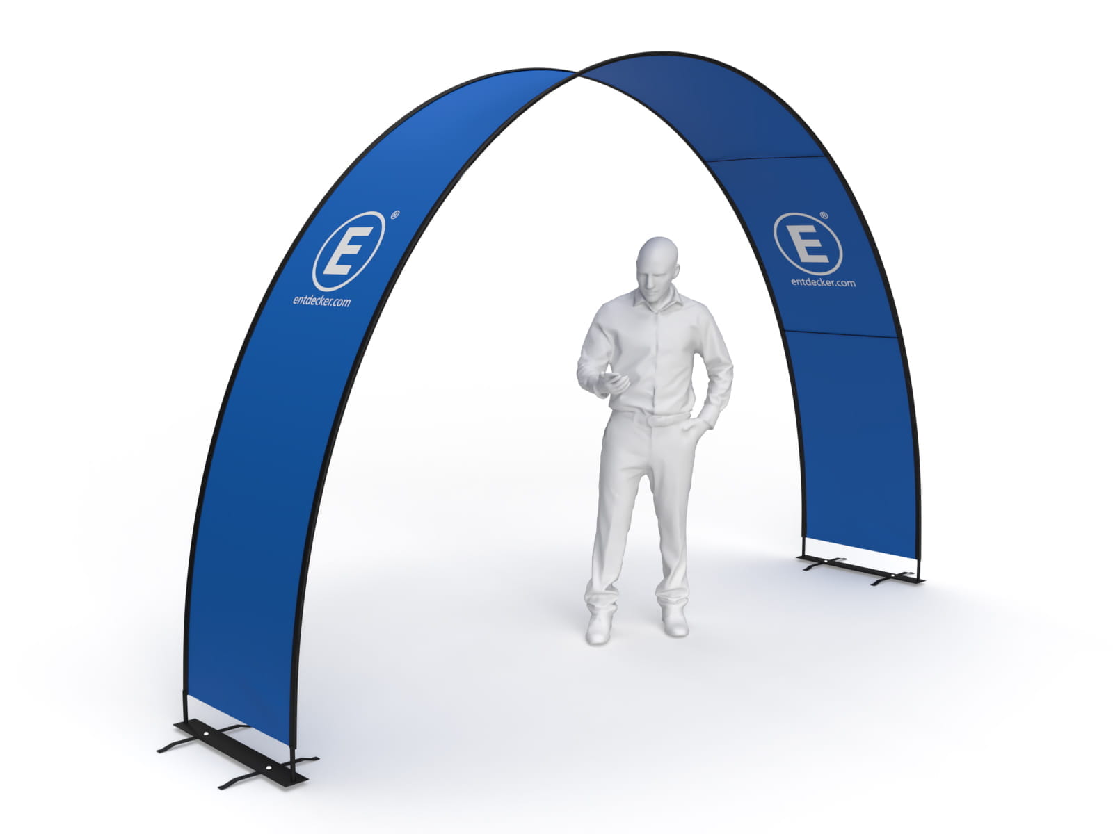 Eventbogen Displaybow Adidas Indoor Eventbogen Displaybow von Adidas im Innenbereich eines Sportgeschäfts, mit Fußballtrikots und Ausrüstung ausgestellt.