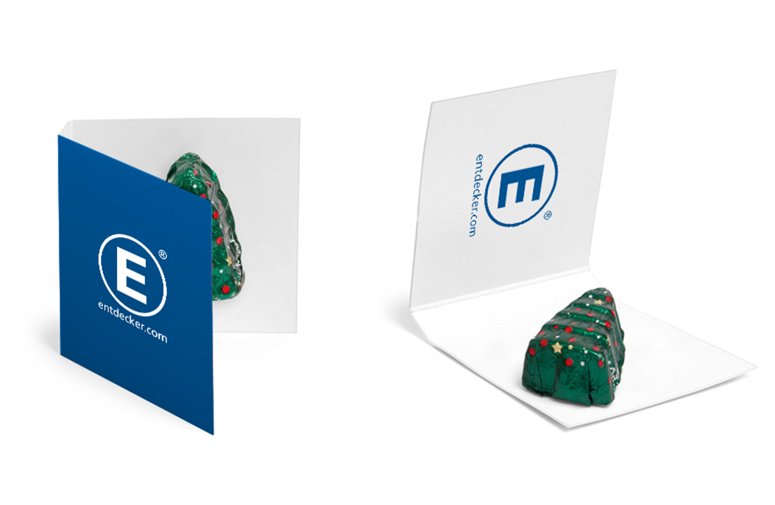 Zwei bedruckte Klappkarten gefüllt mit einem Schokoladen Weihnachtsbaum.