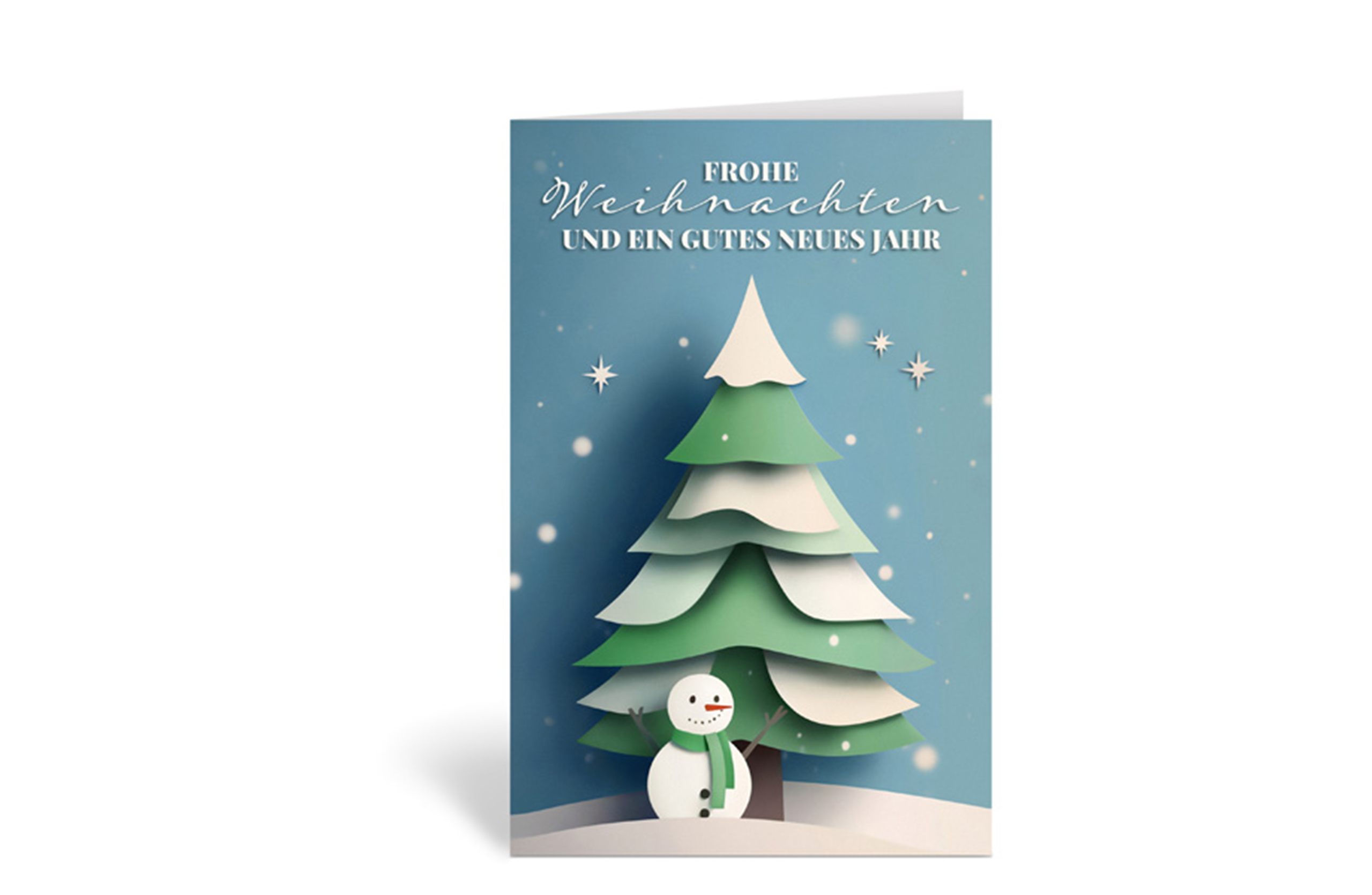 Weihnachtskarte mit verschneitem Weihnachtsbaum und einem Schneemann davor, zudem der Text: Frohe Weihnachten und ein gutes neues Jahr