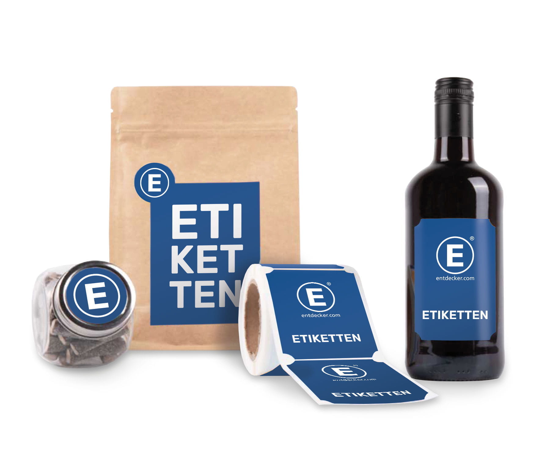 Etiketten bedruckt Produkt: Etiketten bedruckt von ENTDECKER, präsentiert auf einer Flasche, einem Glas und einer Tüte.