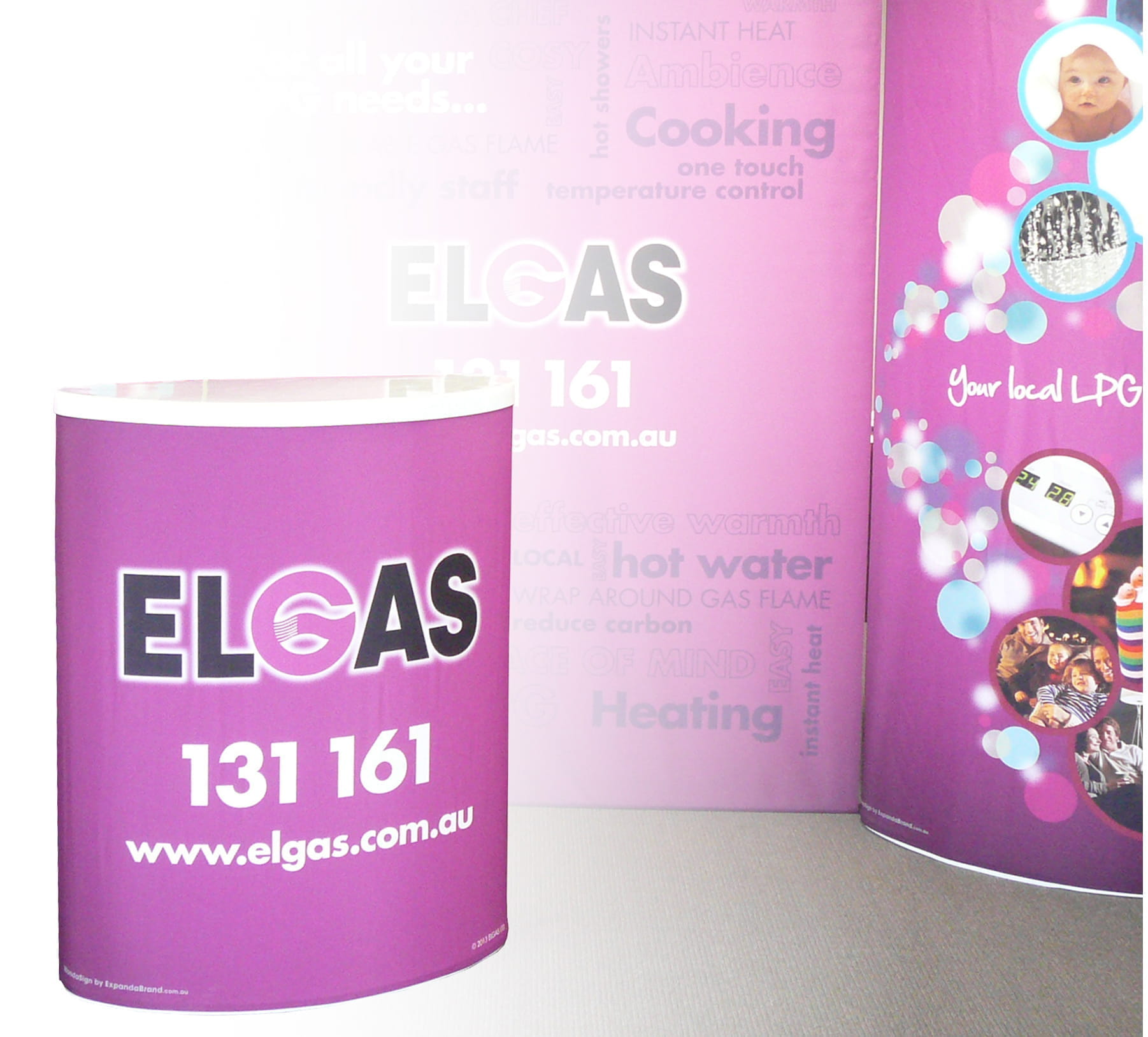 Easy 360 Theke Elgas Runde Theke mit dem Produktnamen 'Easy 360 Theke Elgas' in lila, mit Informationen zu Gasdiensten und Kontaktdaten.